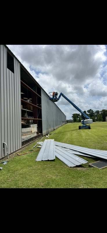 Bryan Porche Construction crew at work